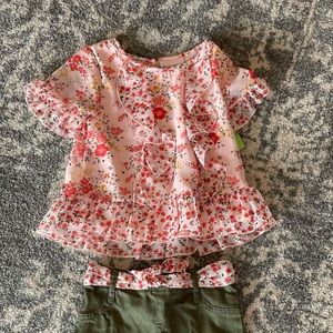* Like New * Little Lass shirt and shorts outfit
